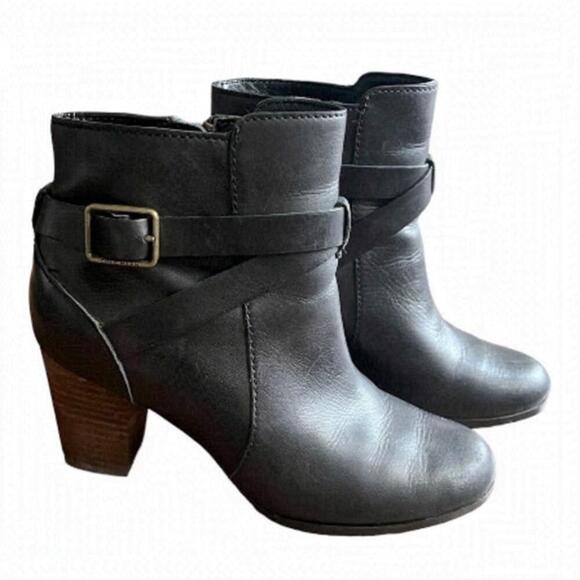 NWOT Cole Haan Ankle Boots - Picture 1 of 7